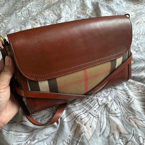 Burberry House Check Bridle Abbott Shoulder bag - Picture 12 of 12